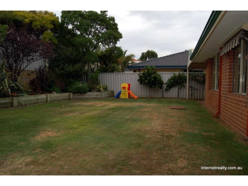 11 Blackwattle Parade, Padbury WA 6025