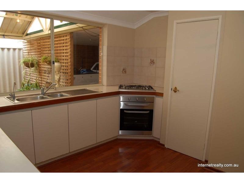 11 Blackwattle Parade, Padbury WA 6025