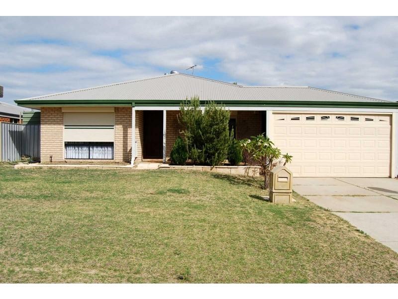 16 McLean Road, Canning Vale WA 6155