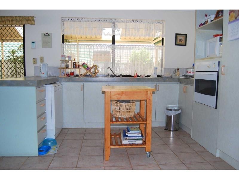 16 McLean Road, Canning Vale WA 6155