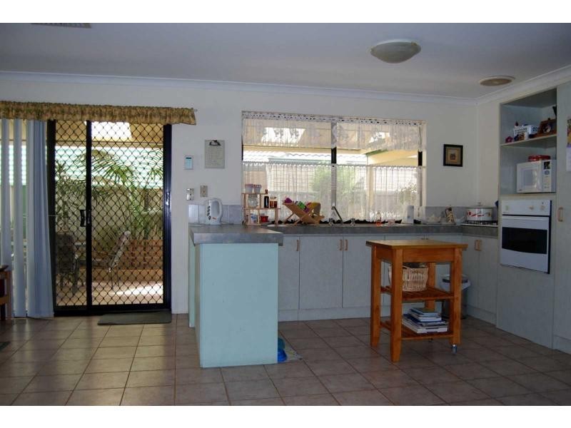 16 McLean Road, Canning Vale WA 6155