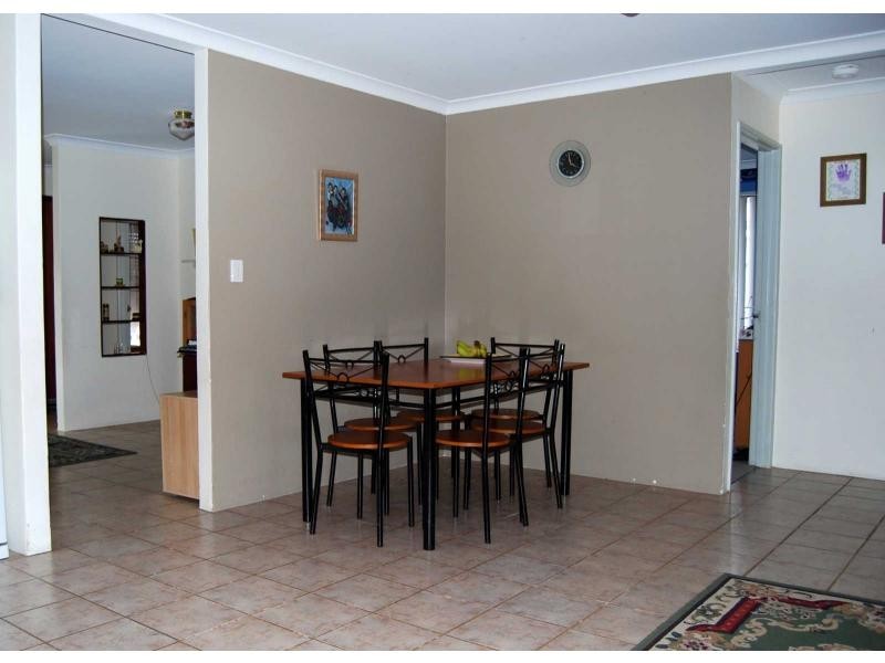 16 McLean Road, Canning Vale WA 6155