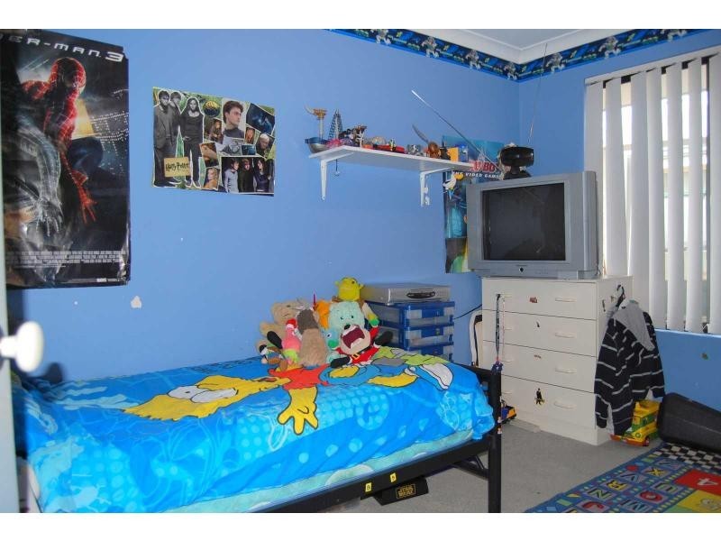 16 McLean Road, Canning Vale WA 6155