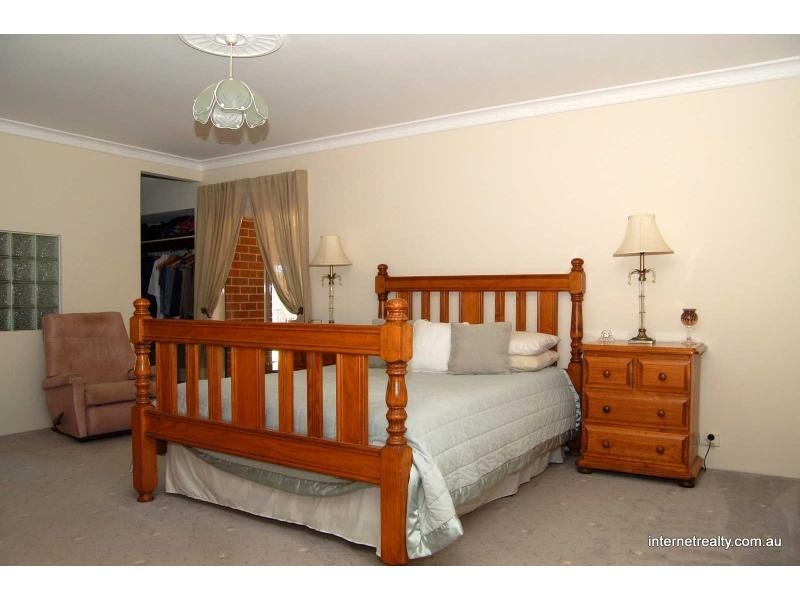 19 Clubhouse Lane, Gnangara WA 6077