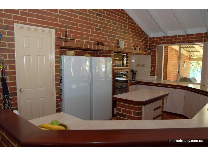 19 Clubhouse Lane, Gnangara WA 6077