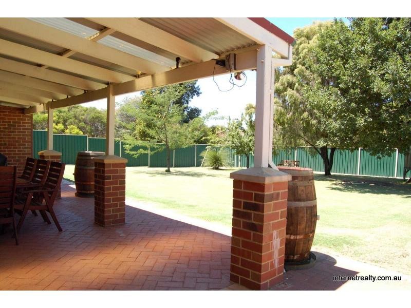 19 Clubhouse Lane, Gnangara WA 6077