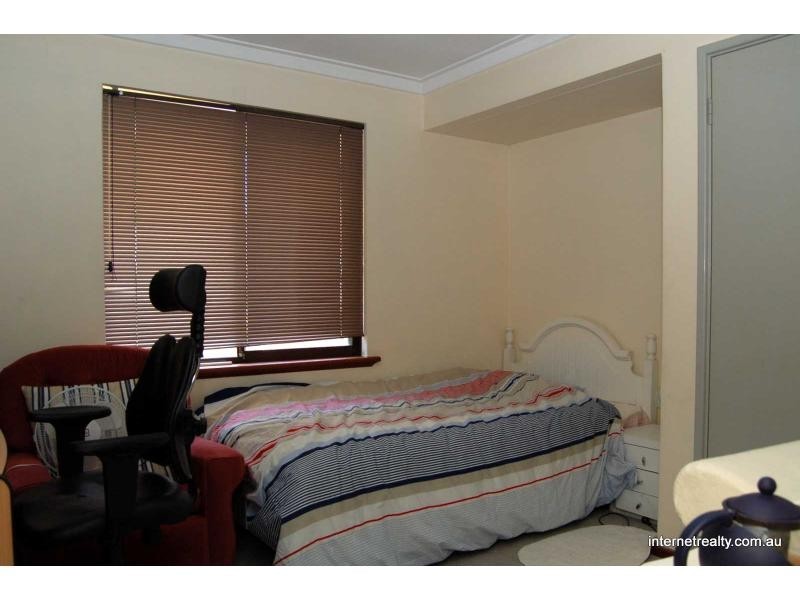 5 Newington Place, Kingsley WA 6026