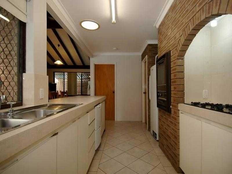 22 Tandina Way, Kingsley WA 6026