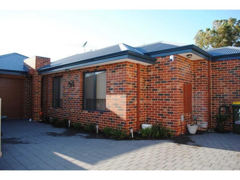 17D LOUGHTON Way, Balga WA 6061