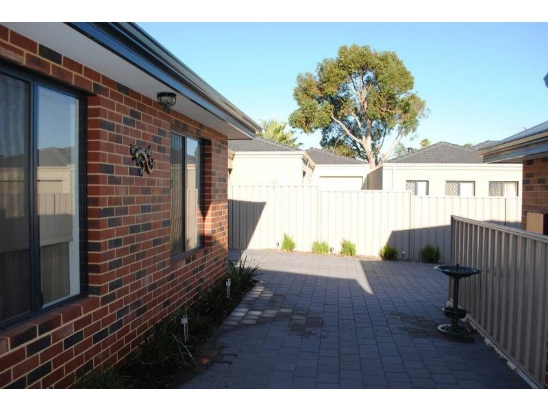 17D LOUGHTON Way, Balga WA 6061