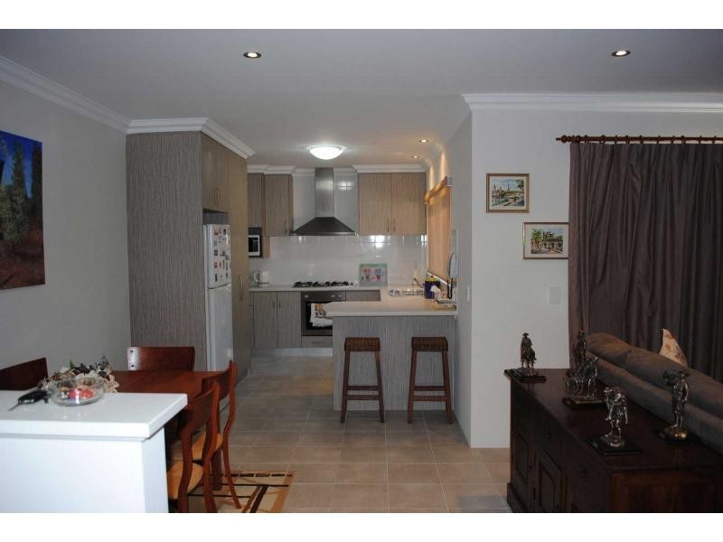 17D LOUGHTON Way, Balga WA 6061