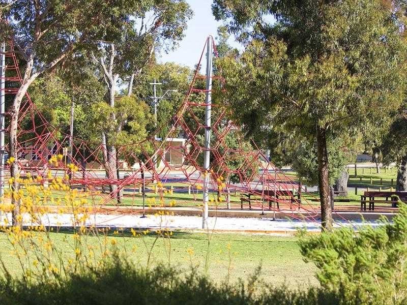 13 Muriel Avenue, Innaloo WA 6018