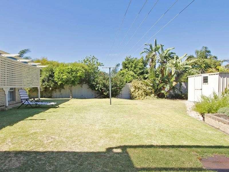 4 Bunthorne Court, Duncraig WA 6023