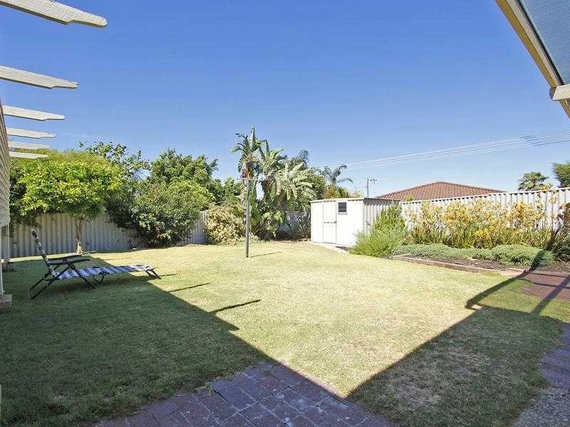 4 Bunthorne Court, Duncraig WA 6023