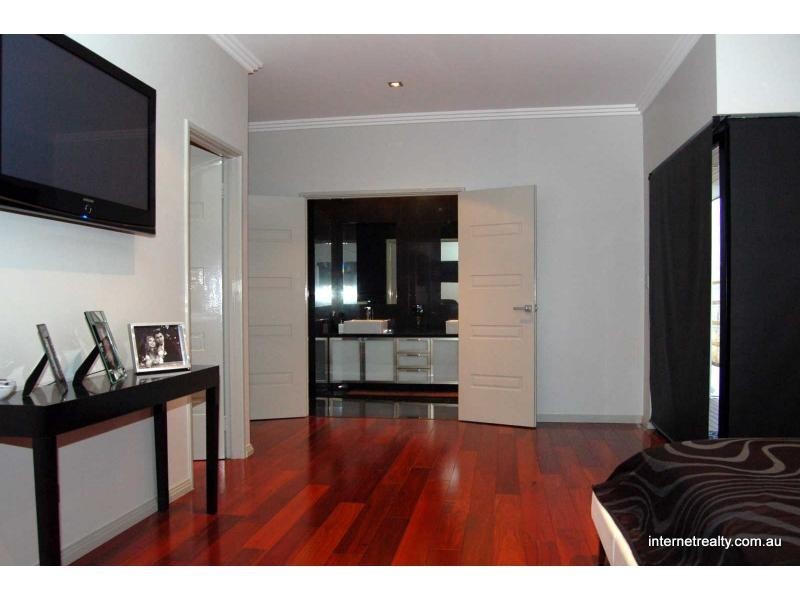 65 Rayner Drive, Landsdale WA 6065