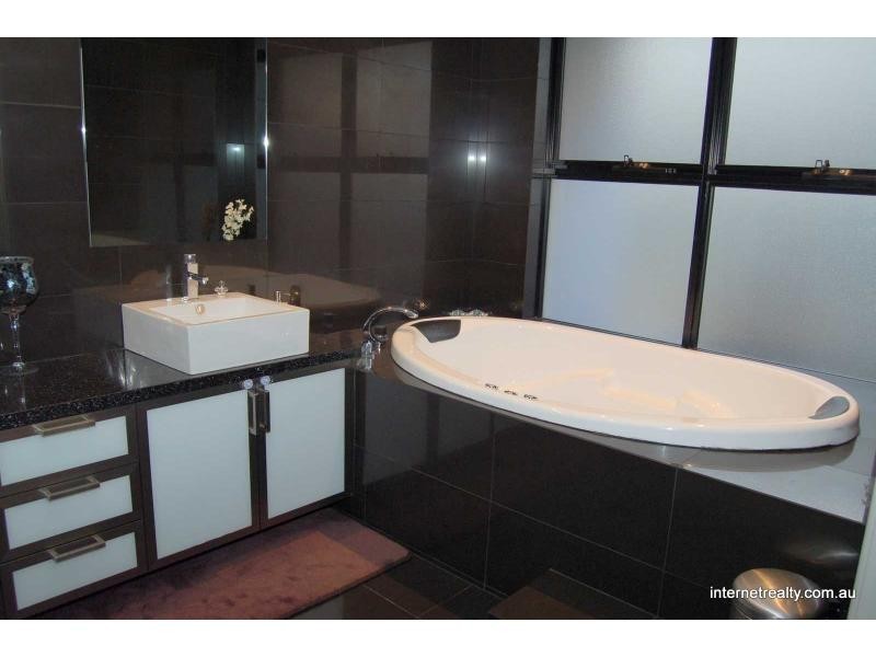 65 Rayner Drive, Landsdale WA 6065