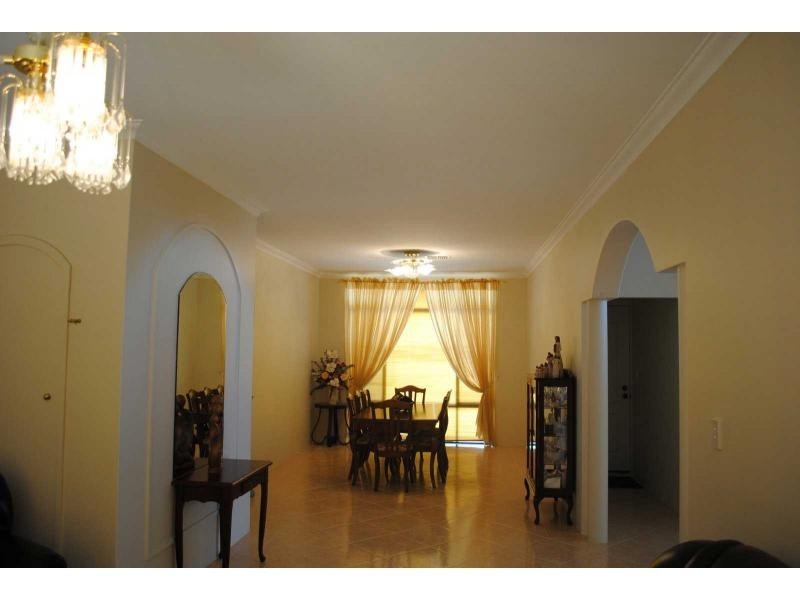 43 RAYNER Drive, Landsdale WA 6065