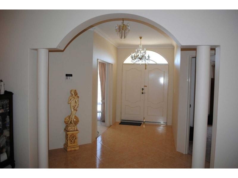 43 RAYNER Drive, Landsdale WA 6065