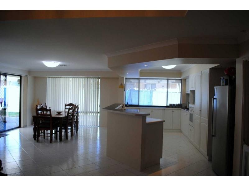 43 RAYNER Drive, Landsdale WA 6065