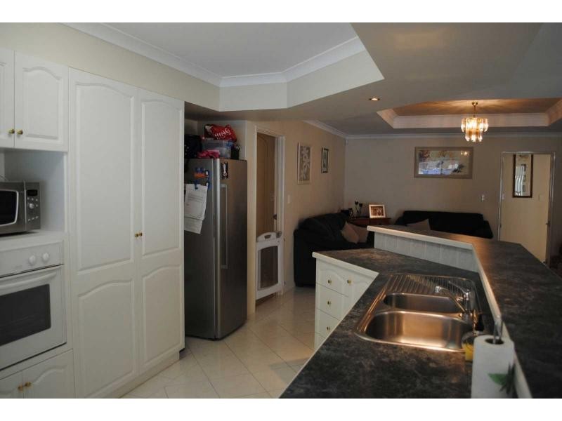 43 RAYNER Drive, Landsdale WA 6065