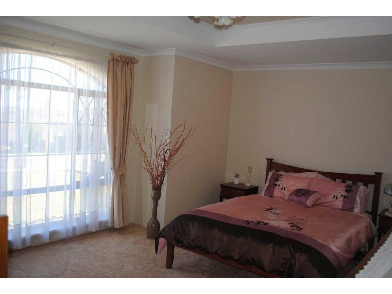 43 RAYNER Drive, Landsdale WA 6065