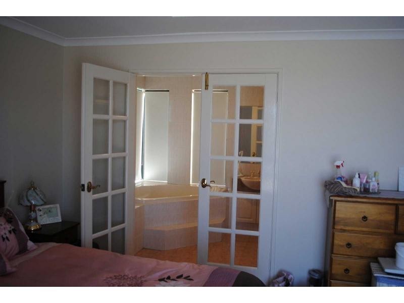 43 RAYNER Drive, Landsdale WA 6065