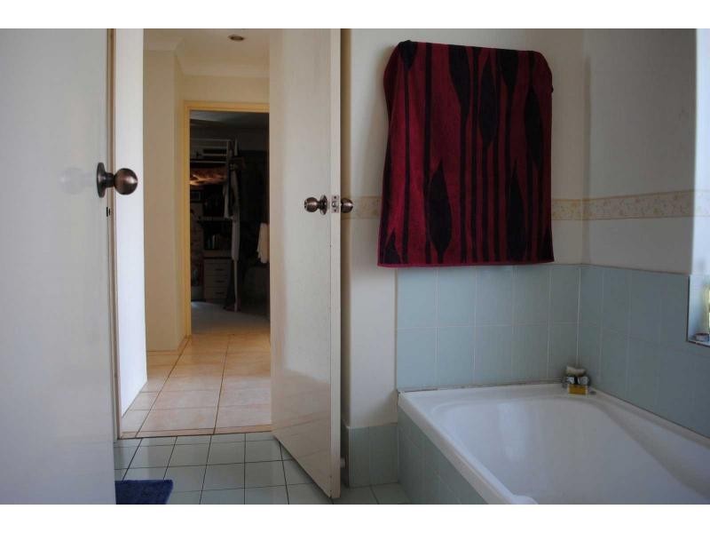 27 Craigie Drive, Beldon WA 6027