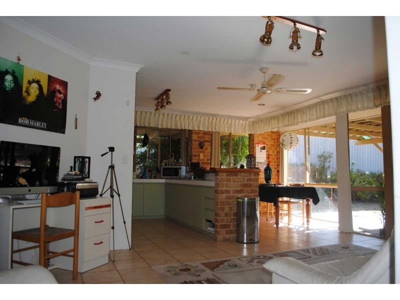 27 Craigie Drive, Beldon WA 6027