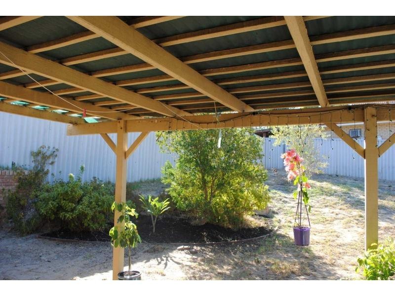 27 Craigie Drive, Beldon WA 6027