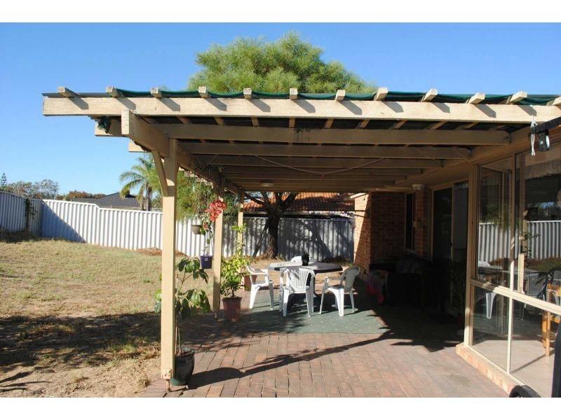 27 Craigie Drive, Beldon WA 6027