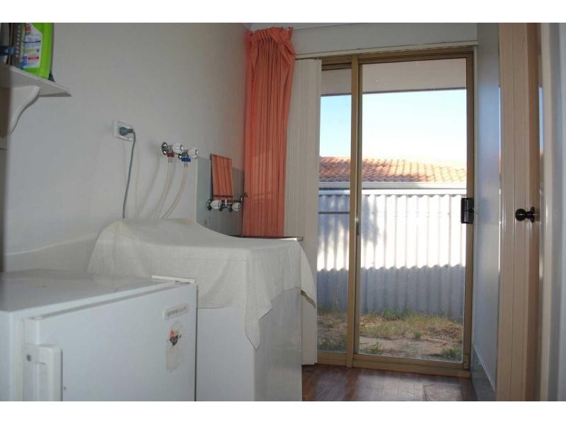 27 Craigie Drive, Beldon WA 6027