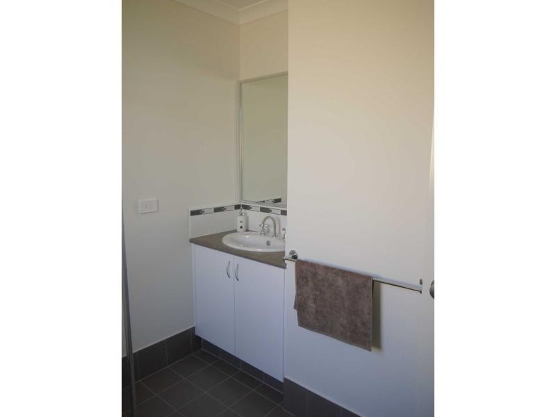 9 Cortona Grove, Sinagra WA 6065