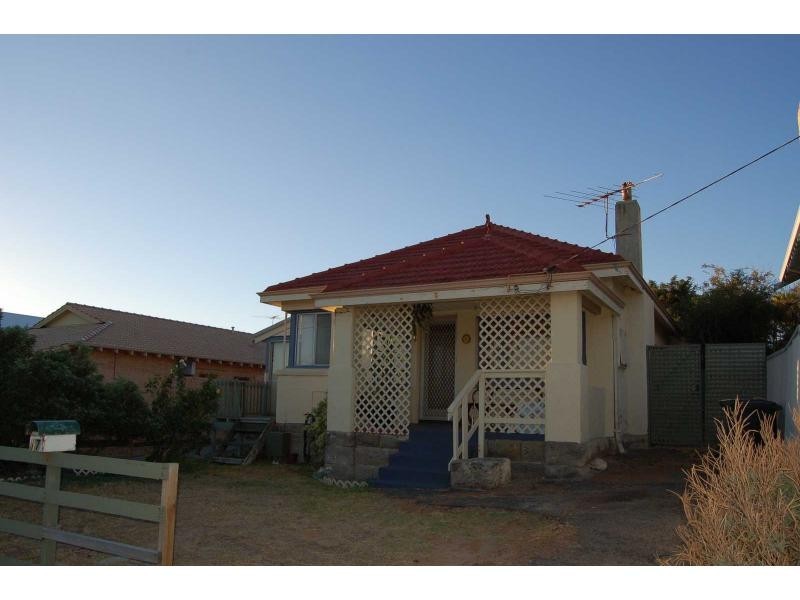 17 Beach Road, Marmion WA 6020
