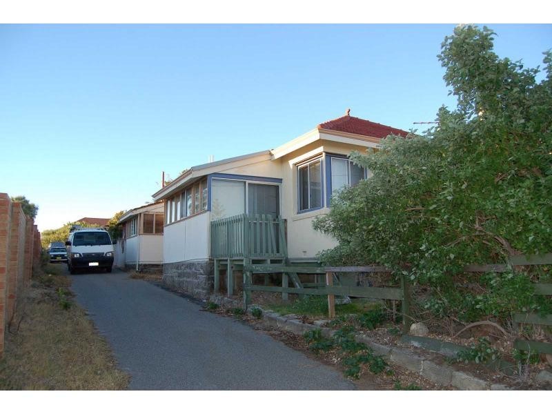 17 Beach Road, Marmion WA 6020
