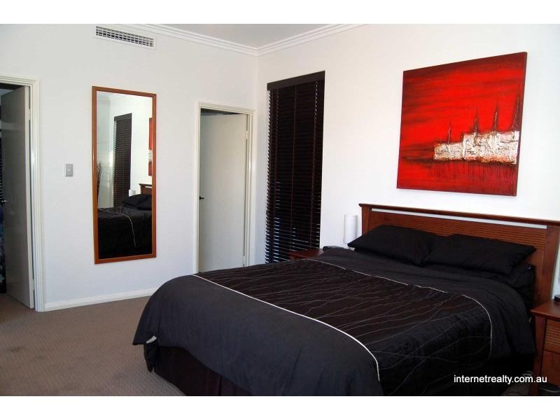 8 B FINN Way, Tuart Hill WA 6060