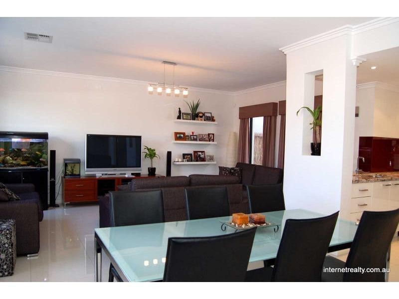 8 B FINN Way, Tuart Hill WA 6060