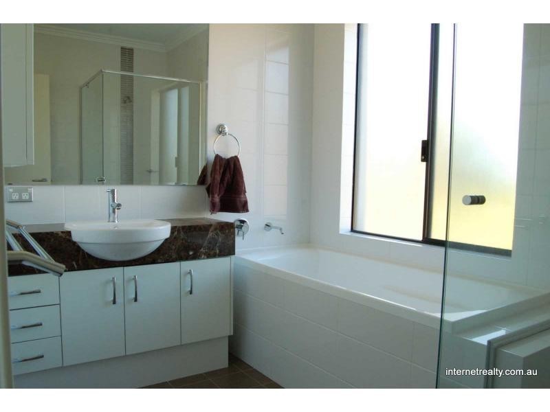 8 B FINN Way, Tuart Hill WA 6060