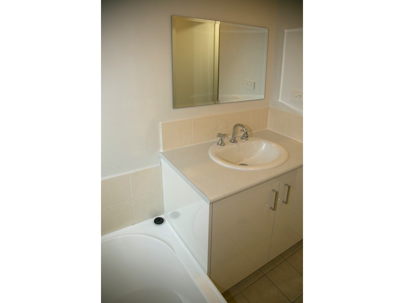 2 Gecko Road, Brookdale WA 6112