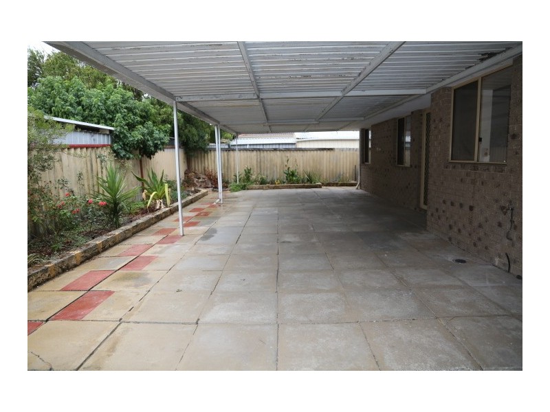 2 Gecko Road, Brookdale WA 6112