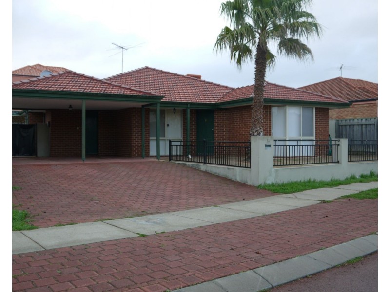 11 Taroona Lane, Currambine WA 6028