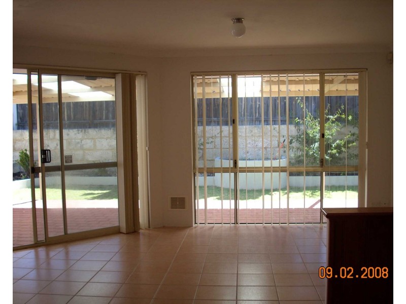 11 Taroona Lane, Currambine WA 6028