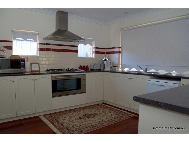 22 HARLING, Bullsbrook WA 6084