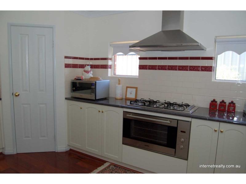 22 HARLING, Bullsbrook WA 6084