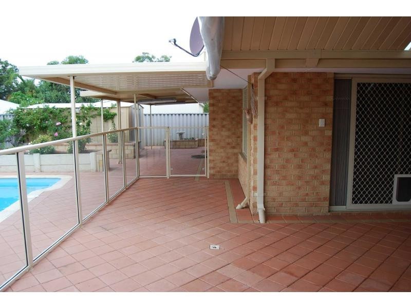 7 Loxleigh Gardens, Kiara WA 6054