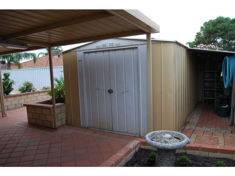 7 Loxleigh Gardens, Kiara WA 6054