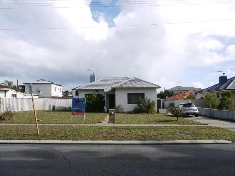 13 Muriel Avenue, Innaloo WA 6018