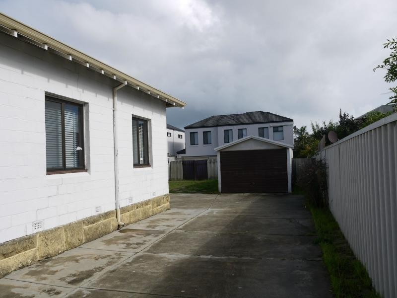 13 Muriel Avenue, Innaloo WA 6018