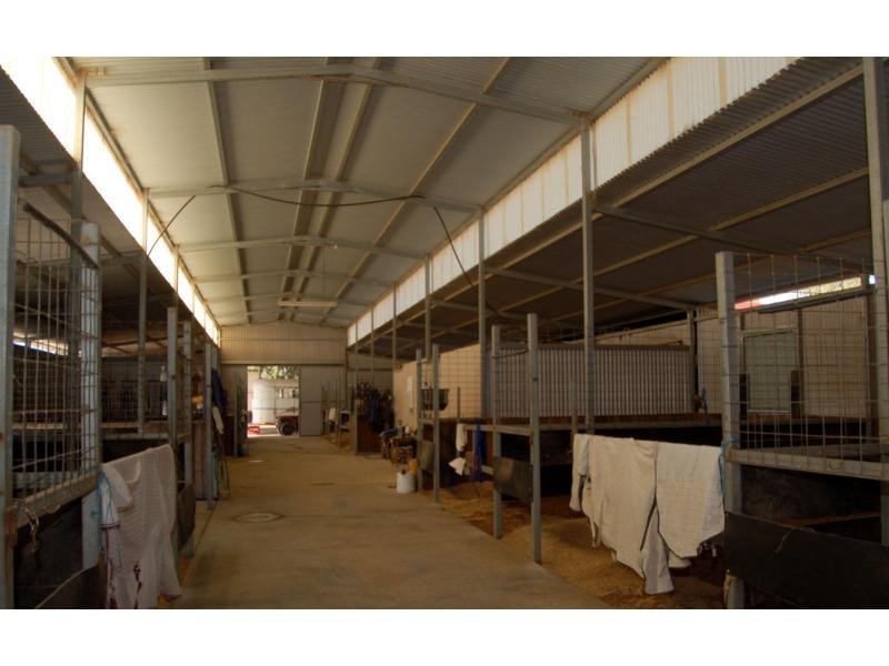 307 CHITTERING Road, Bullsbrook WA 6084