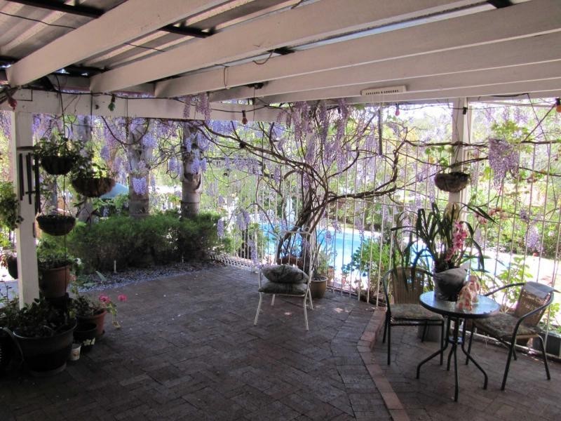 11 National Park Road, Swan View WA 6056