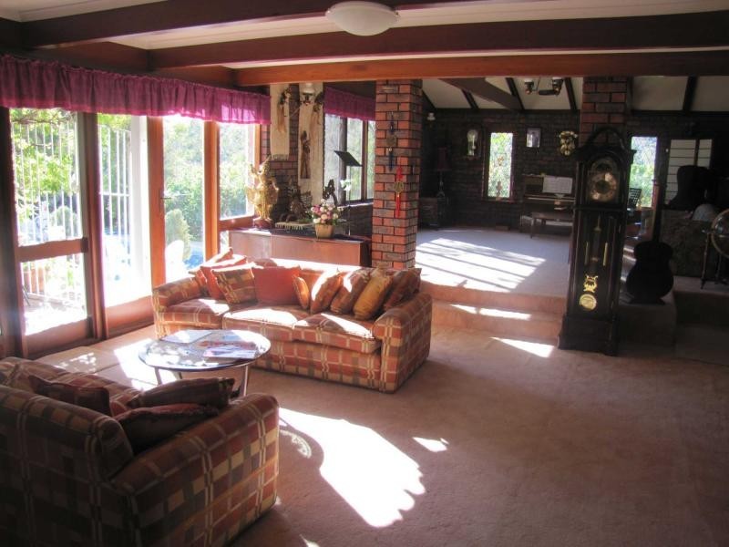 11 National Park Road, Swan View WA 6056